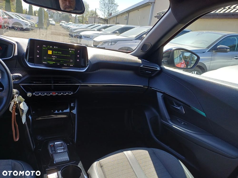 Peugeot 2008 1.2 PureTech Allure Pack S&S EAT8 - 23