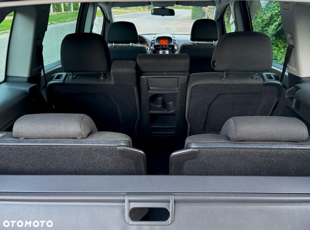 Opel Zafira - 20