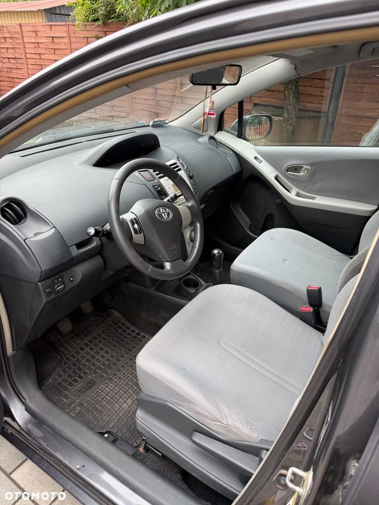 Toyota Yaris 1.4 D-4D Luna A/C - 8