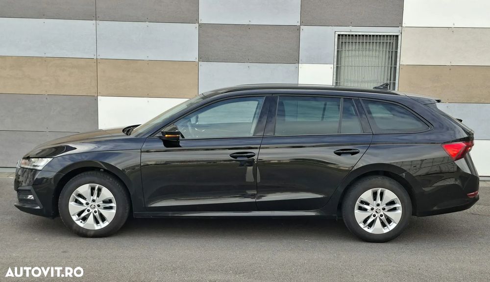 Skoda Octavia Combi 2.0 TDI DSG Style - 5