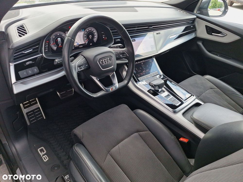 Audi Q8 - 11
