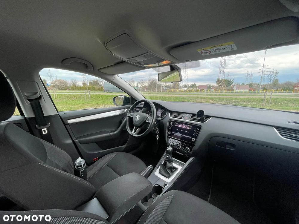 Skoda Octavia 2.0 TDI SCR Ambition - 11