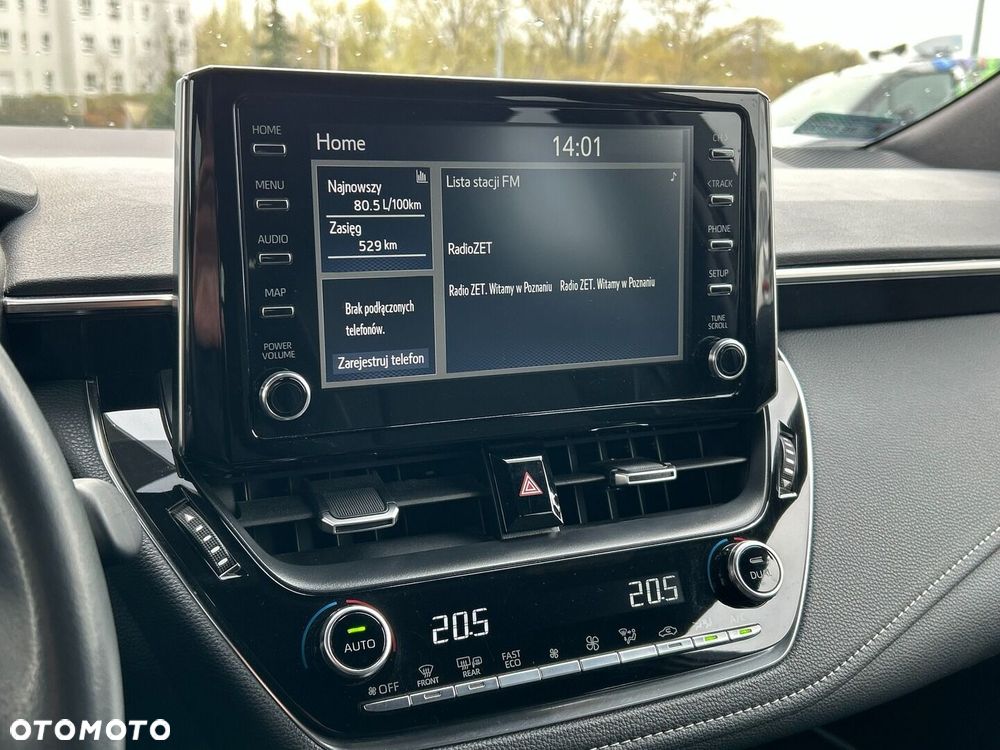 Toyota Corolla 1.8 Hybrid Comfort - 17