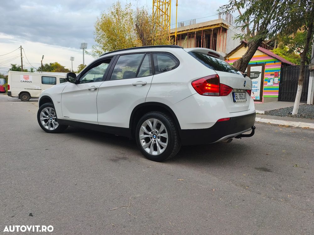 BMW X1 xDrive20d - 10