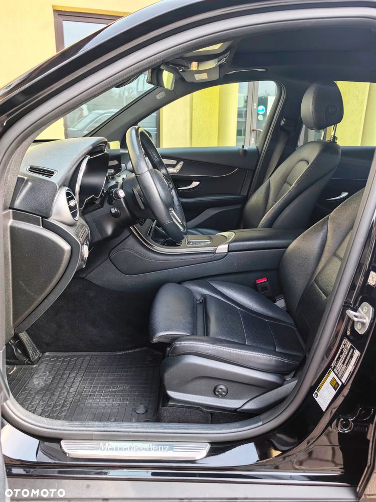 Mercedes-Benz GLC 300 4Matic 9G-TRONIC - 27