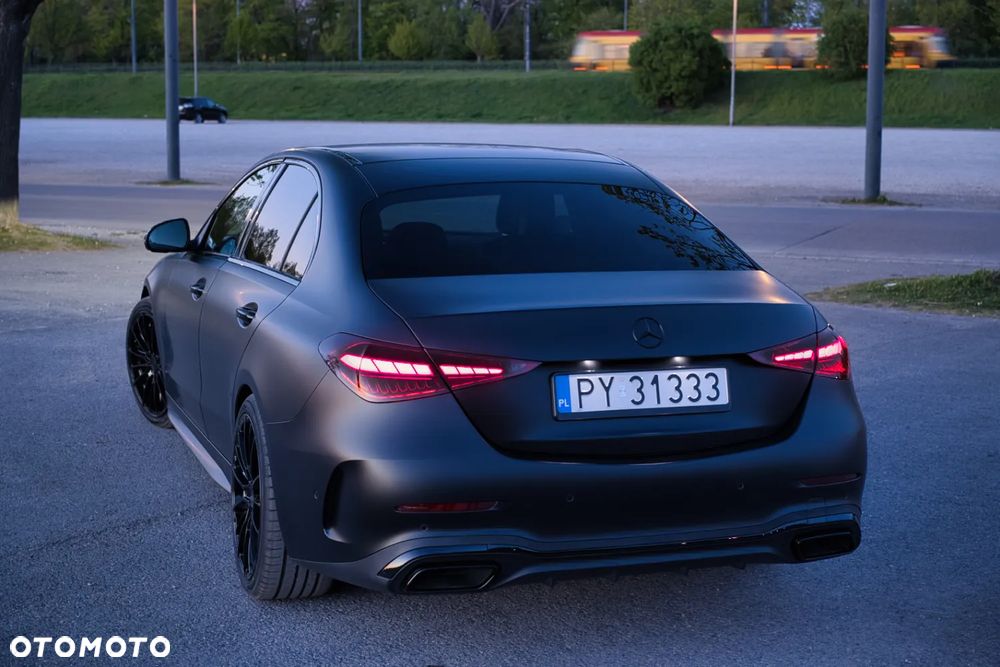 Mercedes-Benz Klasa C 180 mHEV AMG - 9