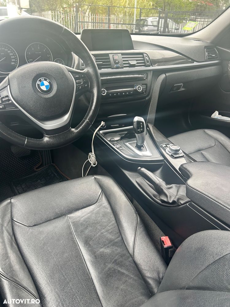 BMW Seria 3 320d xDrive AT - 9