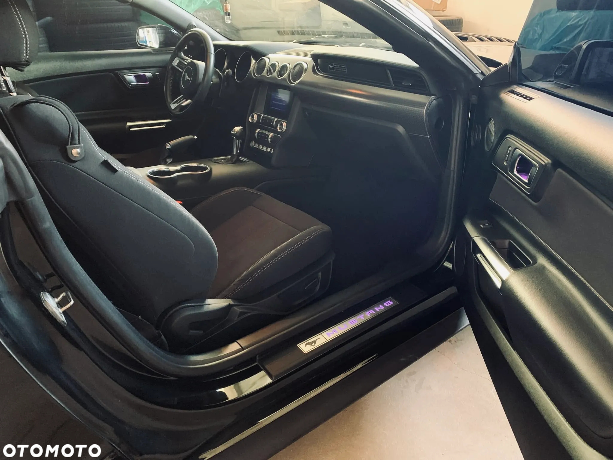 Ford Mustang 5.0 V8 GT - 9