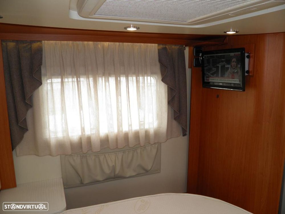 Giottiline G-Line 938 (Cama central) - 17