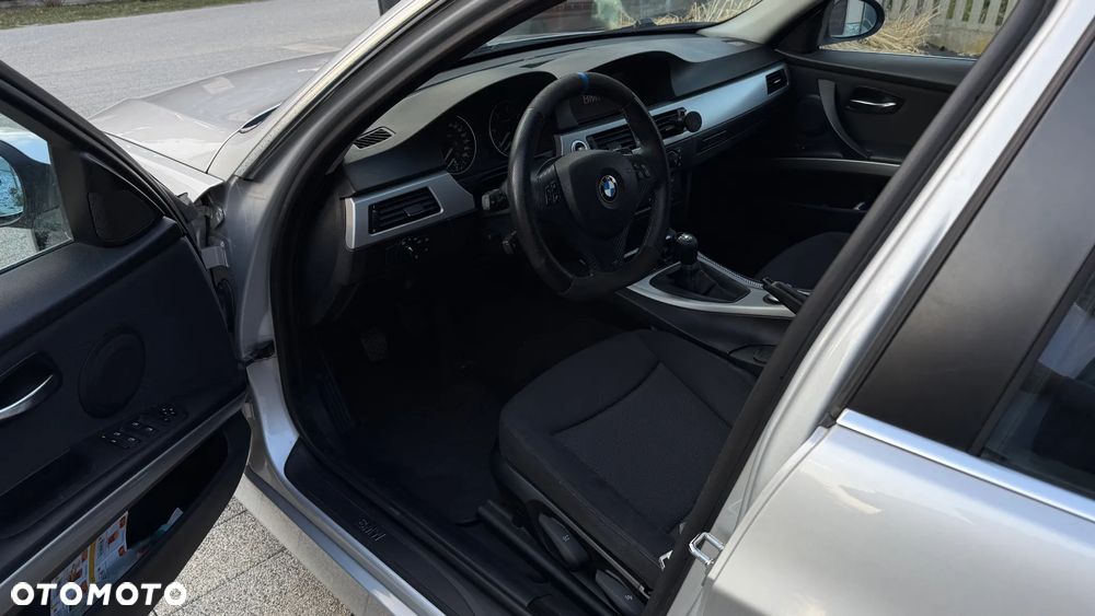 BMW Seria 3 330d - 8