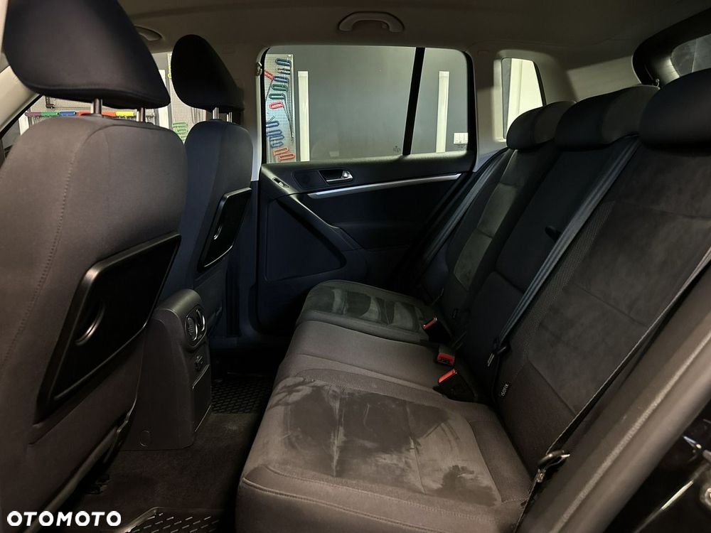 Volkswagen Tiguan - 11