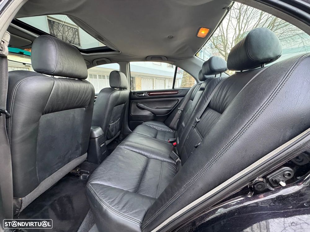 Honda Accord 2.0 ES - 6