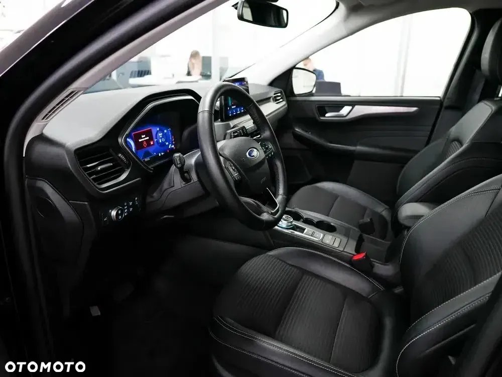 Ford Kuga - 40