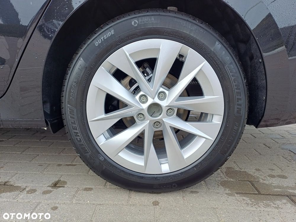 Skoda Octavia 1.5 TSI mHEV Drive Selection DSG - 9