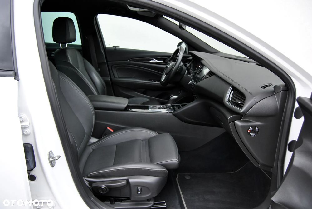 Opel Insignia CT 2.0 CDTI 4x4 Exclusive S&S - 21