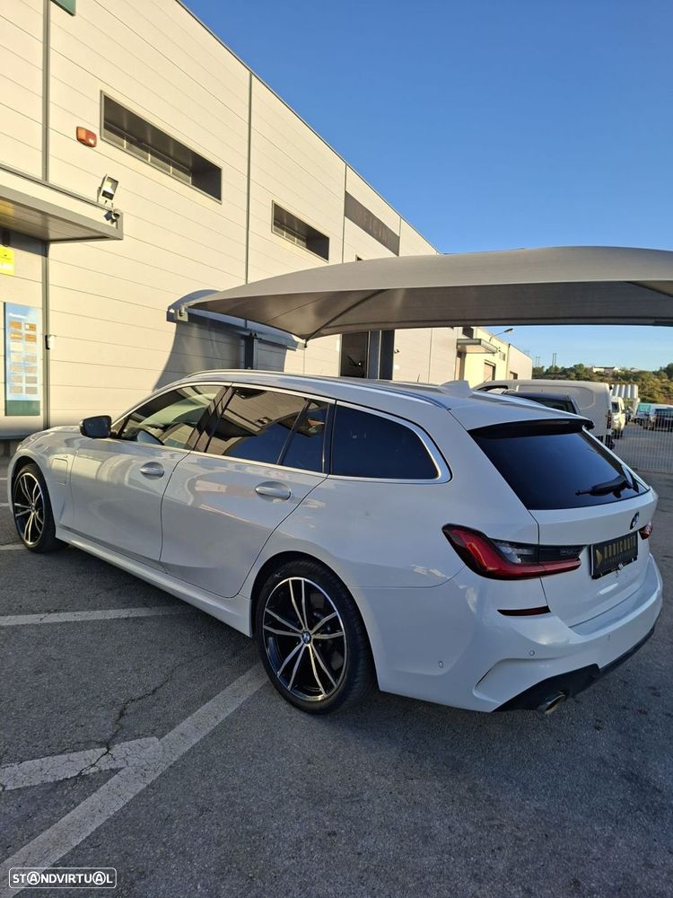 BMW 330 - 4