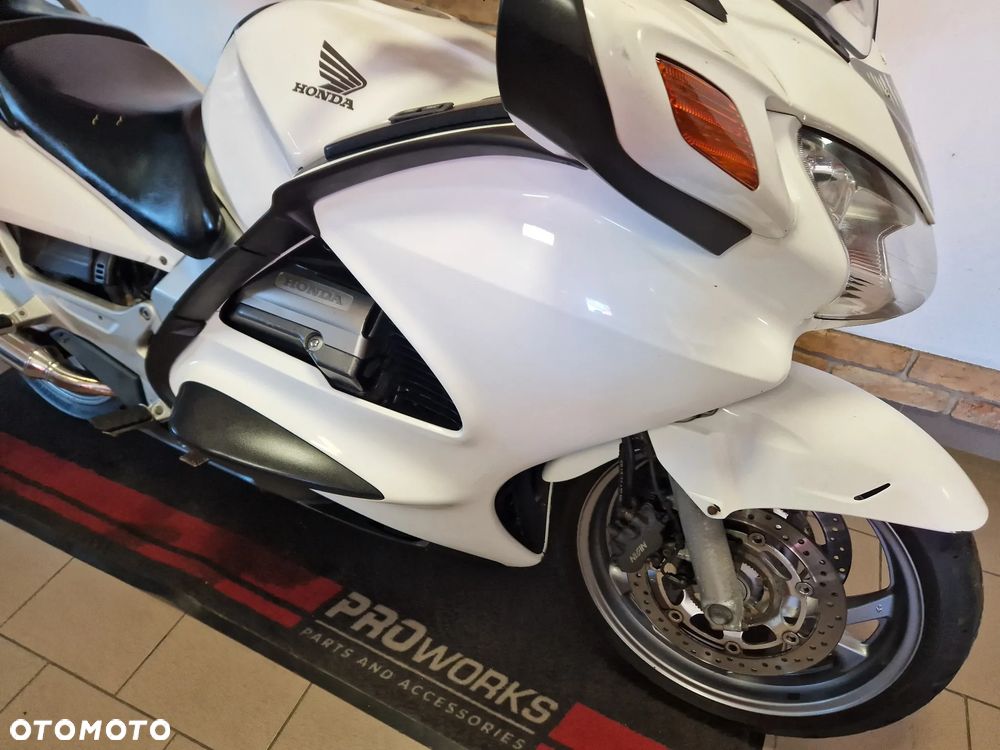 Honda ST - 29