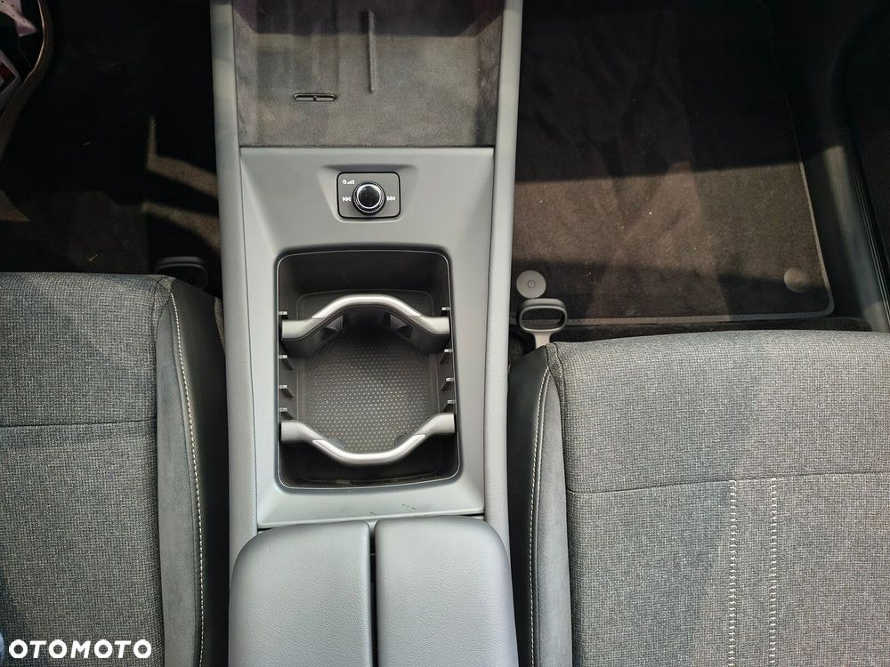 Volkswagen ID.3 - 25
