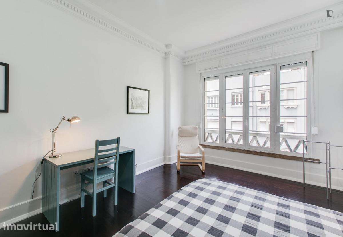 Quarto - localizado em Saldanha Lisbon - Grande imagem: 4/11