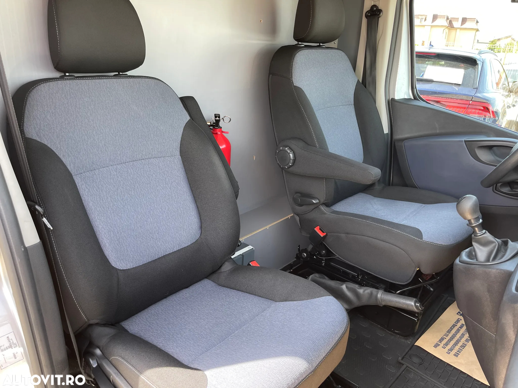 Opel Vivaro - 7