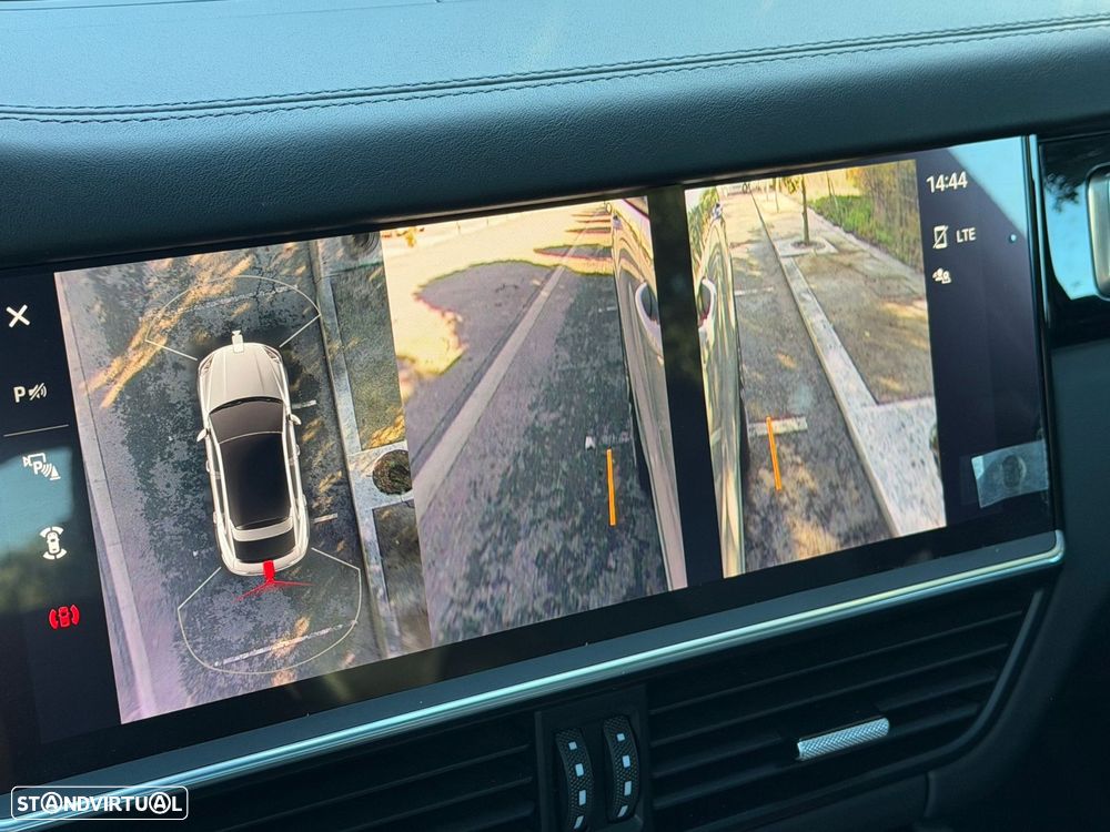 Porsche Cayenne Coupé E-Hybrid Platinum Edition - 32