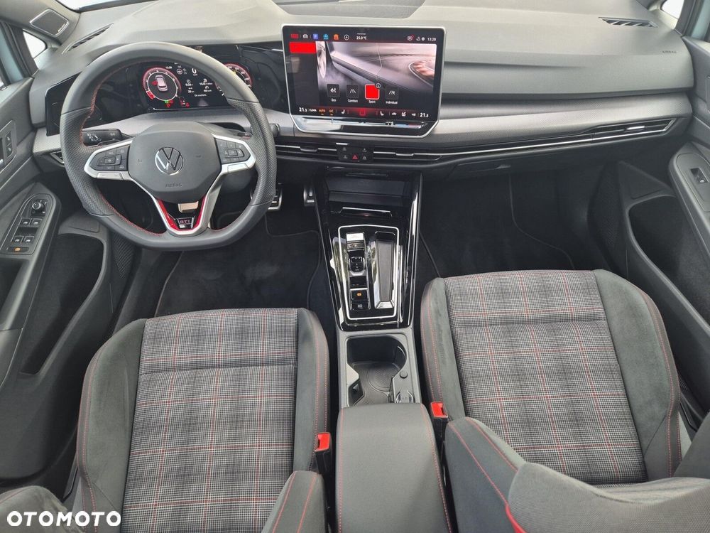 Volkswagen Golf - 13