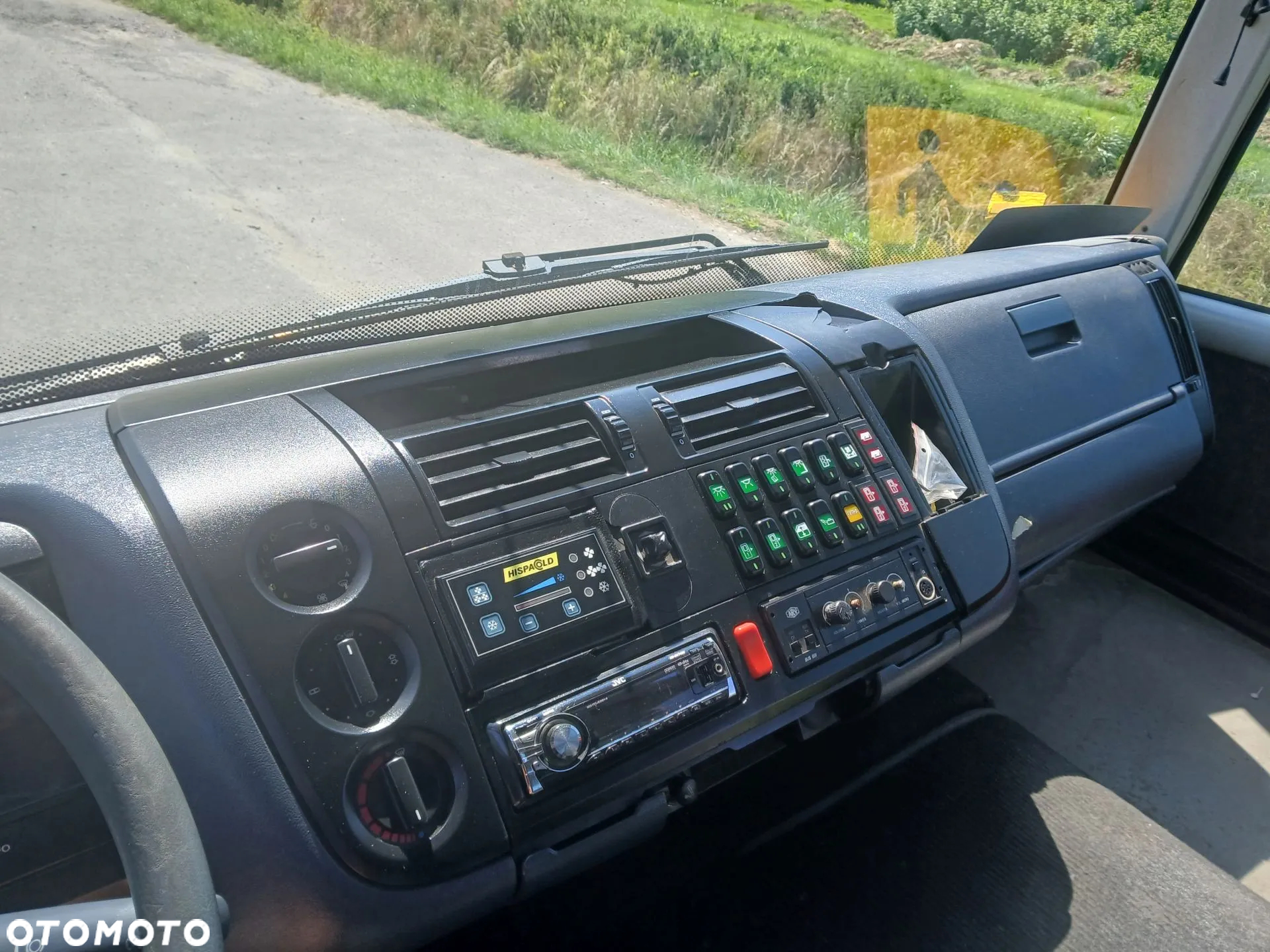 Mercedes-Benz 1223 L - 21