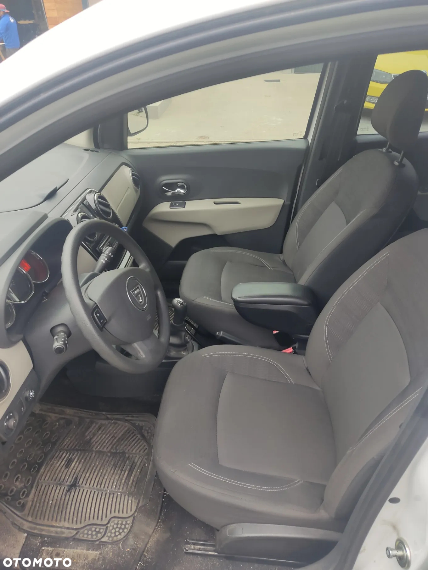 Dacia Lodgy TCe 115 Comfort - 12