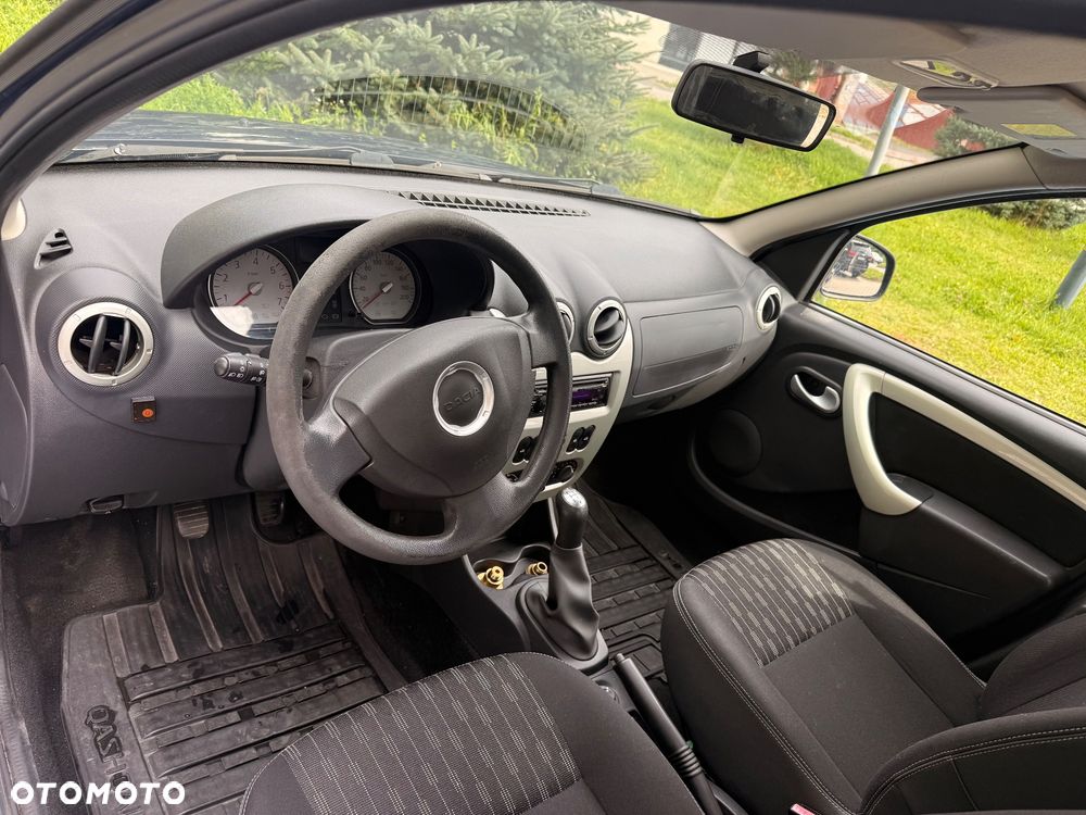 Dacia Sandero 1.2 16V Laureate II - 9