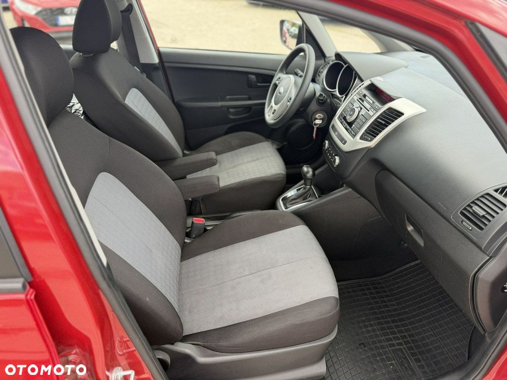 Kia Venga - 13