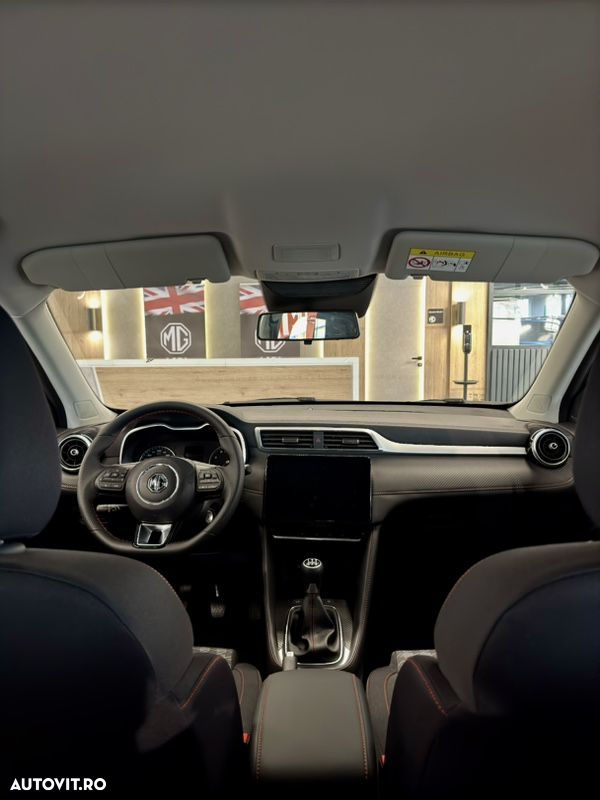 MG ZS 1.5 GSL 5MT Excite - 17