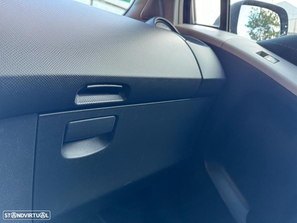 Toyota Yaris 1.0 VVT-i AC - 9