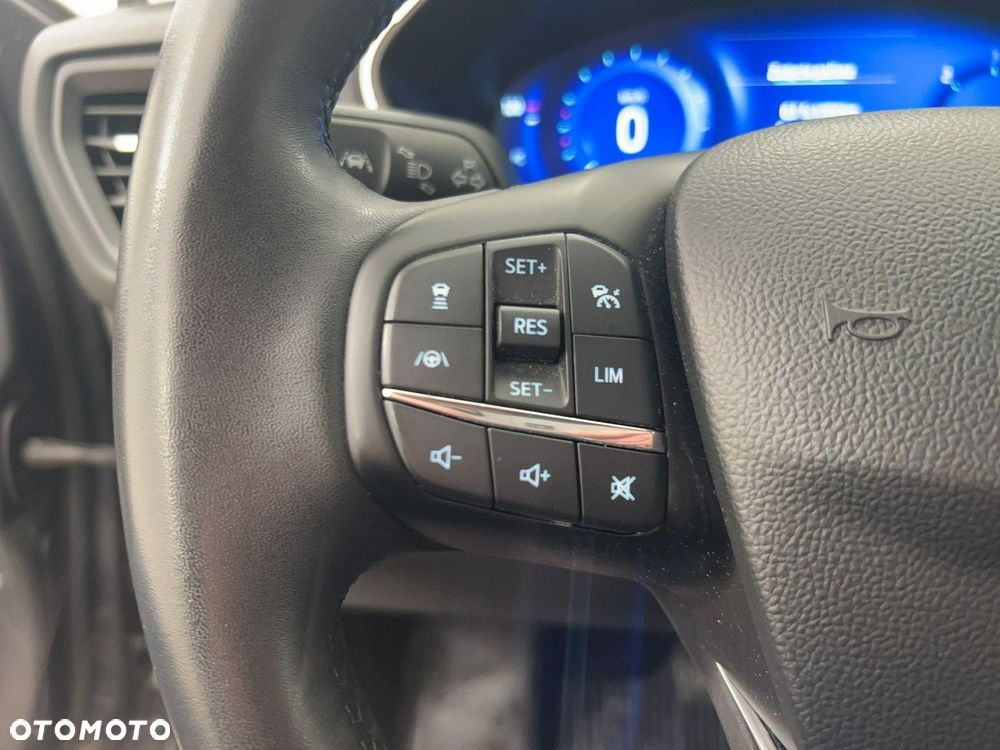 Ford Focus - 25