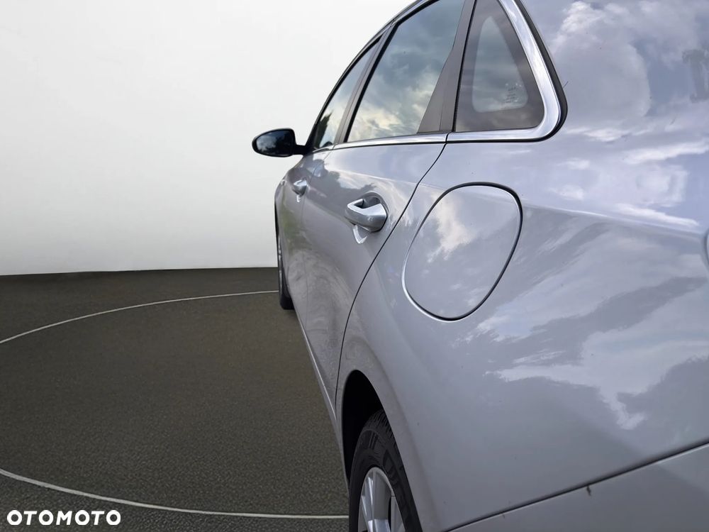 Kia Ceed 1.5 T-GDI M - 6