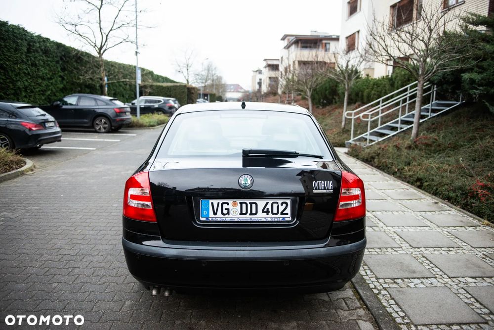 Skoda Octavia 1.9 TDI DSG Elegance - 5