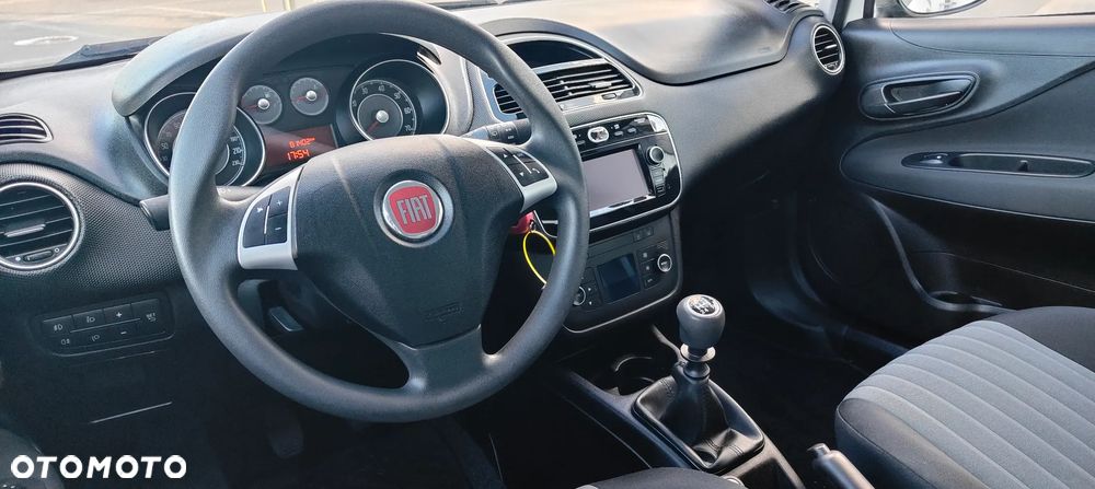 Fiat Punto Evo 1.4 8V Estiva Blue&Me - 22