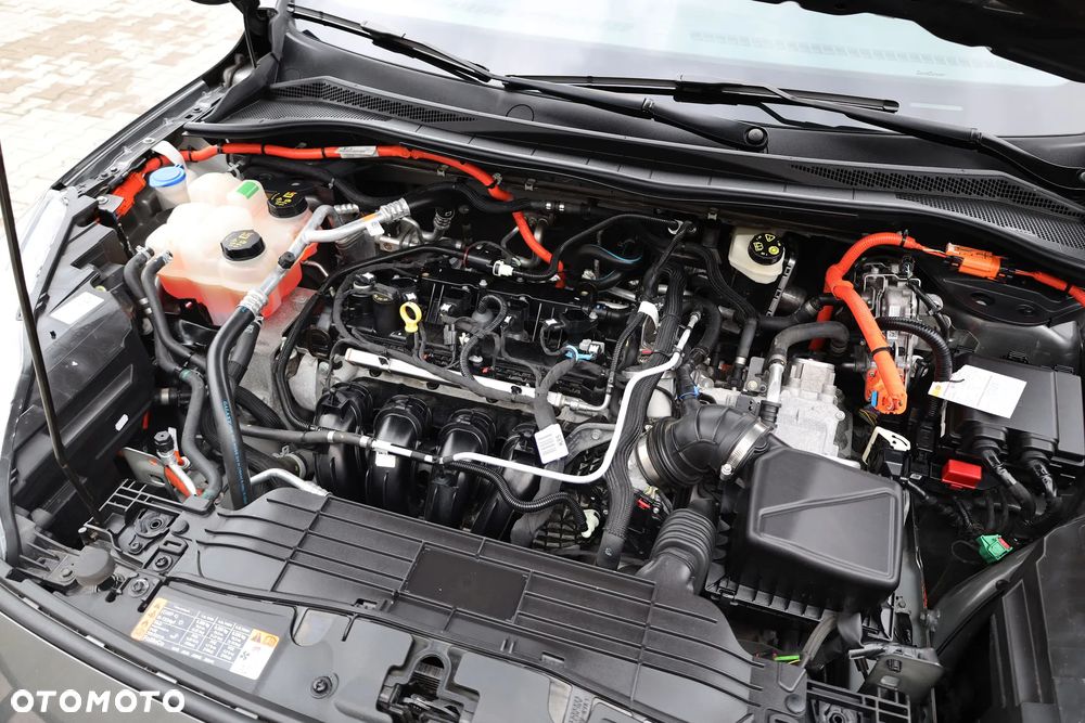 Ford Kuga 2.5P PHEV FWD Titanium X - 35