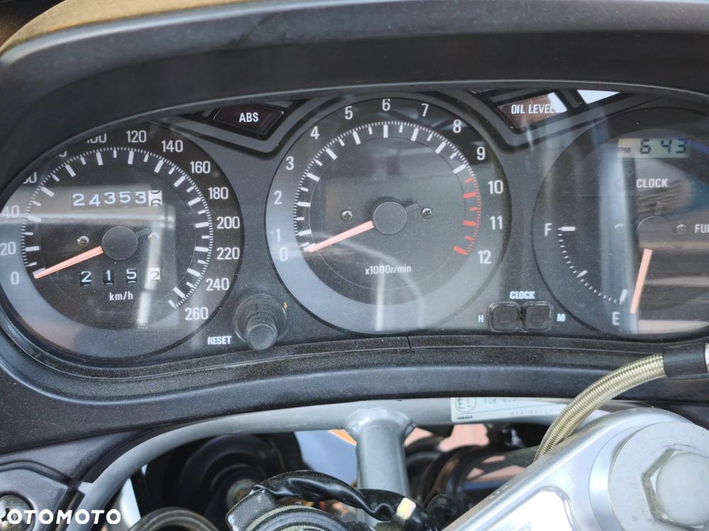Yamaha FJ - 9
