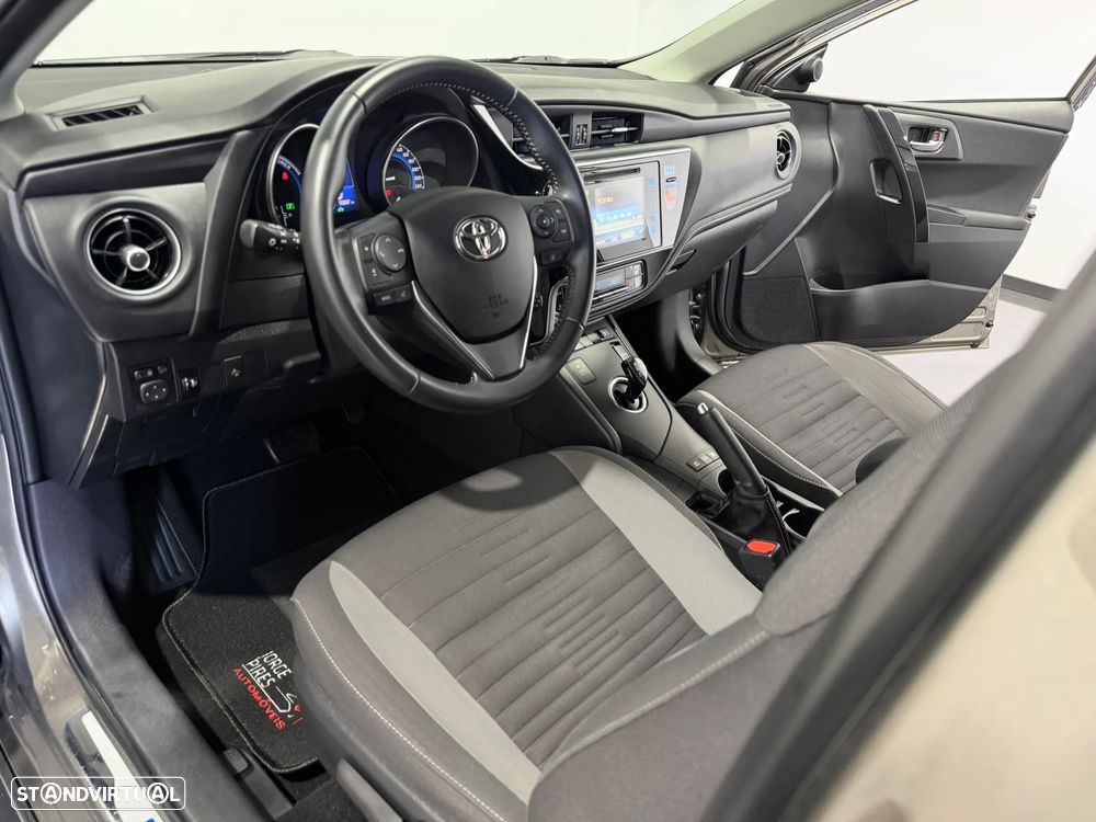 Toyota Auris Touring Sports 1.8 HSD Exclusive+Navi - 19