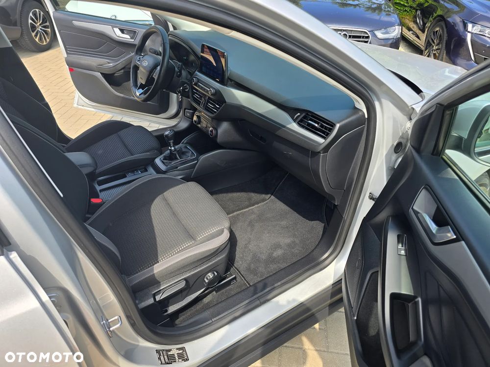 Ford Focus - 11