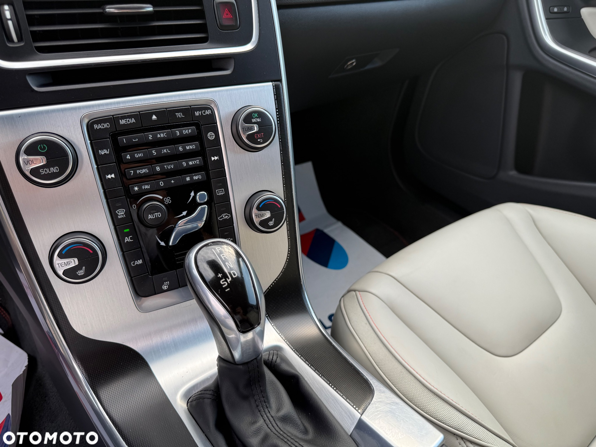 Volvo V60 D4 - 38