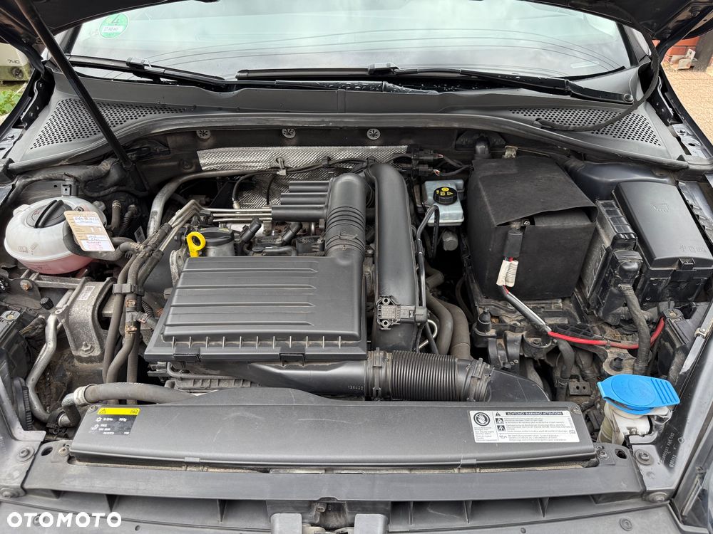 Volkswagen Golf - 27