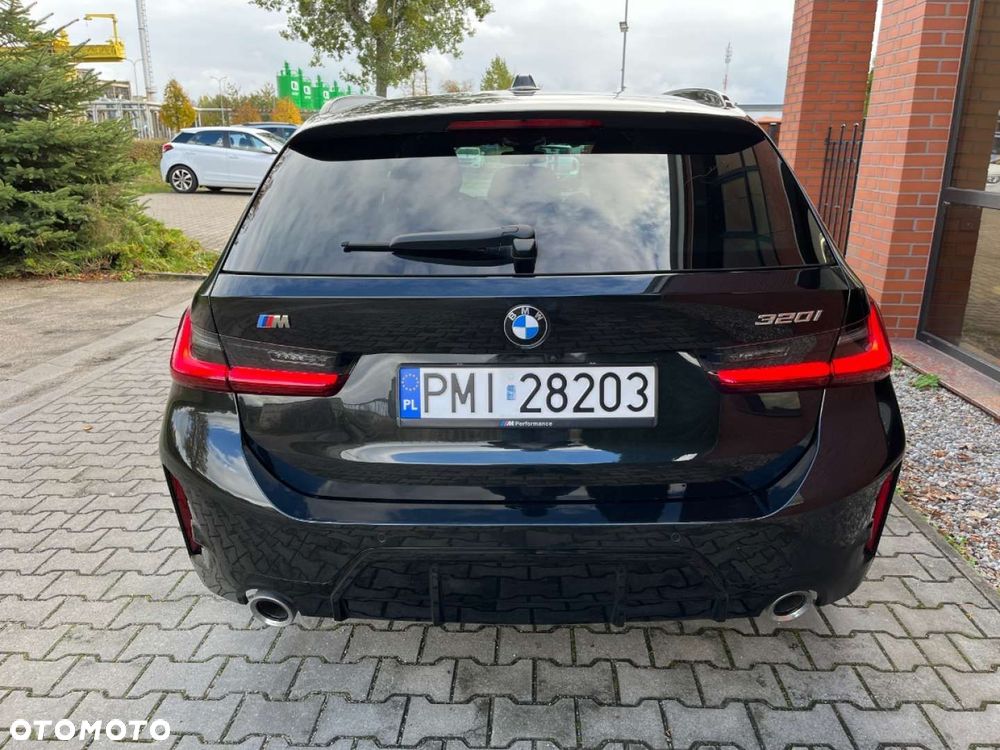 BMW Seria 3 320i Touring M Sport - 3