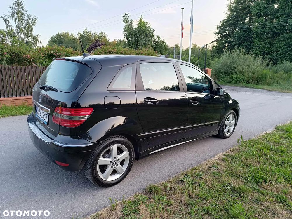 Mercedes-Benz Klasa B 180 CDI DPF - 18