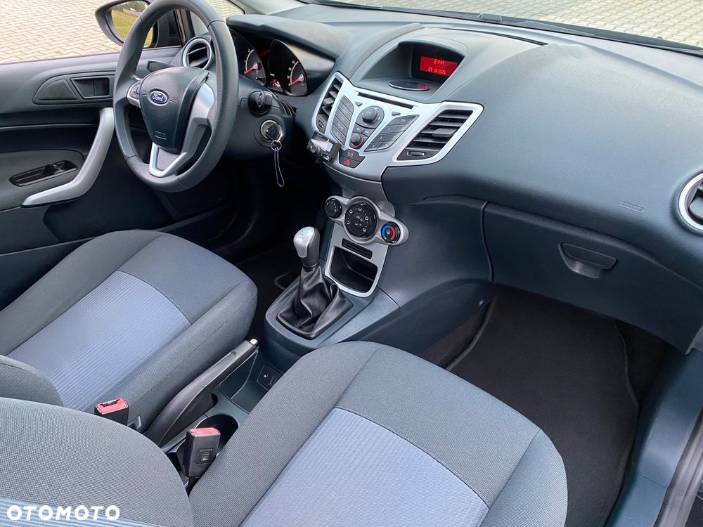 Ford Fiesta 1.25 Champions Edition - 11
