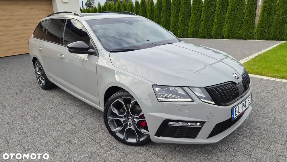 Skoda Octavia 2.0 TDI DSG RS - 29