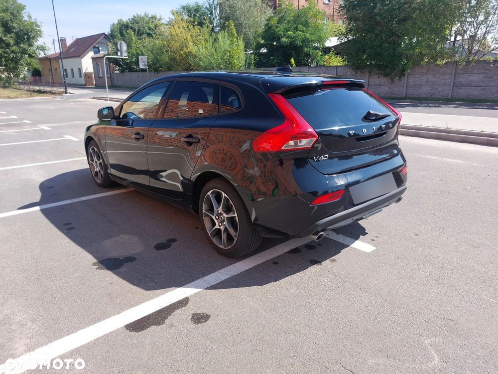Volvo V40 D2 Drive-E SCR Momentum - 24