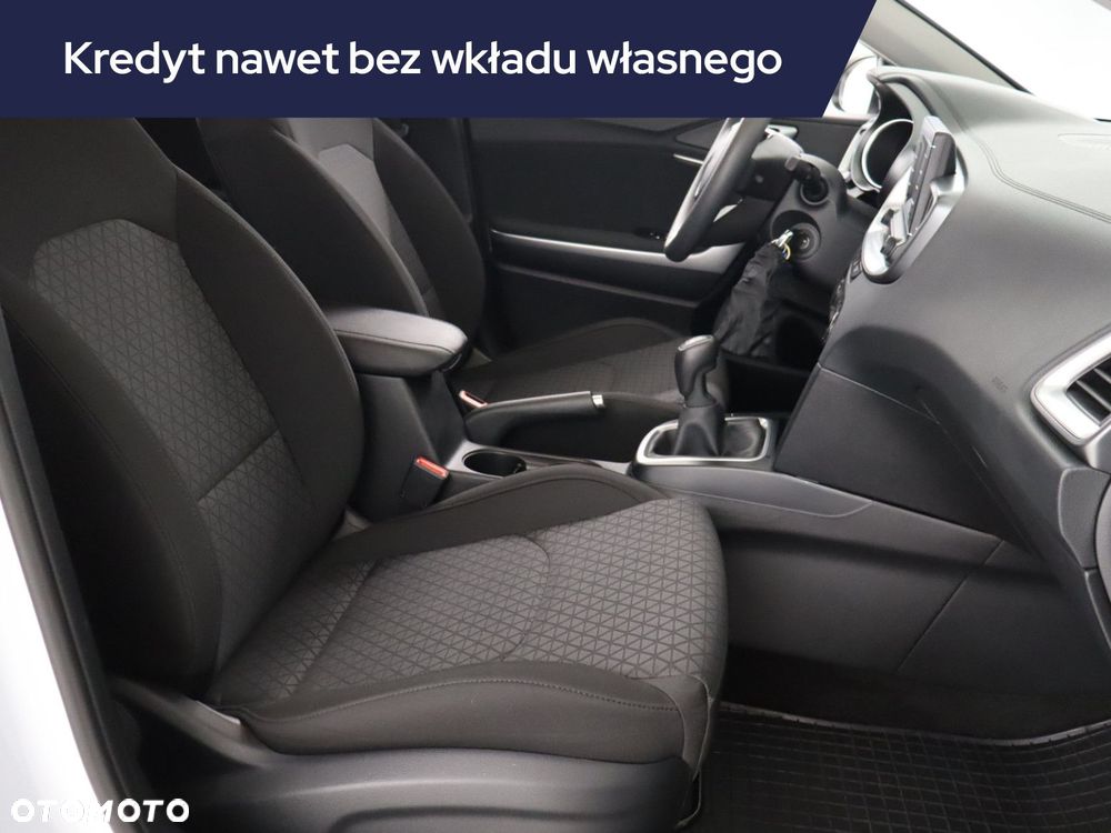 Kia Ceed - 11