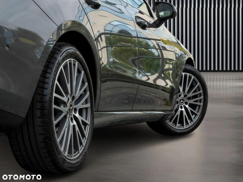 Mercedes-Benz CLA 180 Progressive 7G-DCT - 12