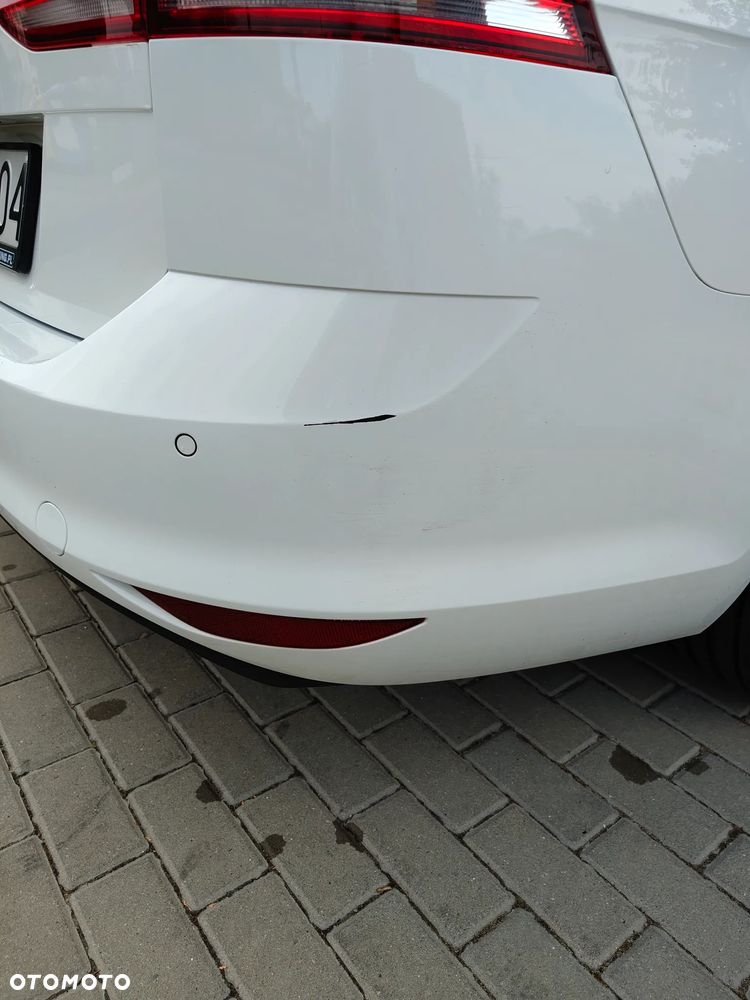 Volkswagen Golf - 5